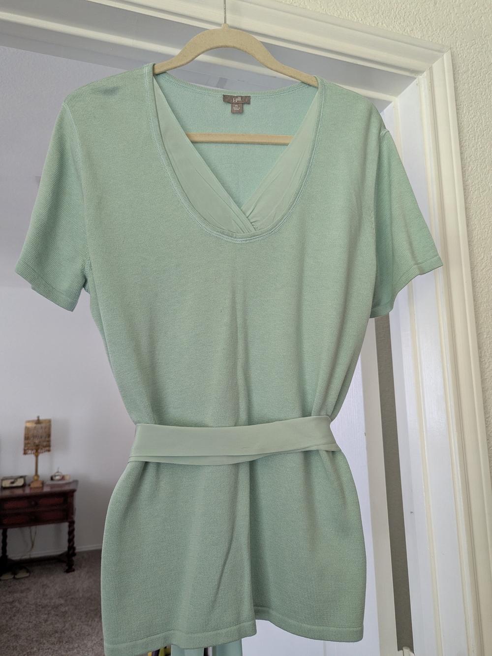 J. Jill Mint Green Short Sleeve V-Neck Top with Waist Tie
